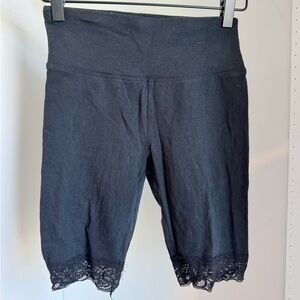 Colsie Black Lace-Hem High-Rise Bike Shorts